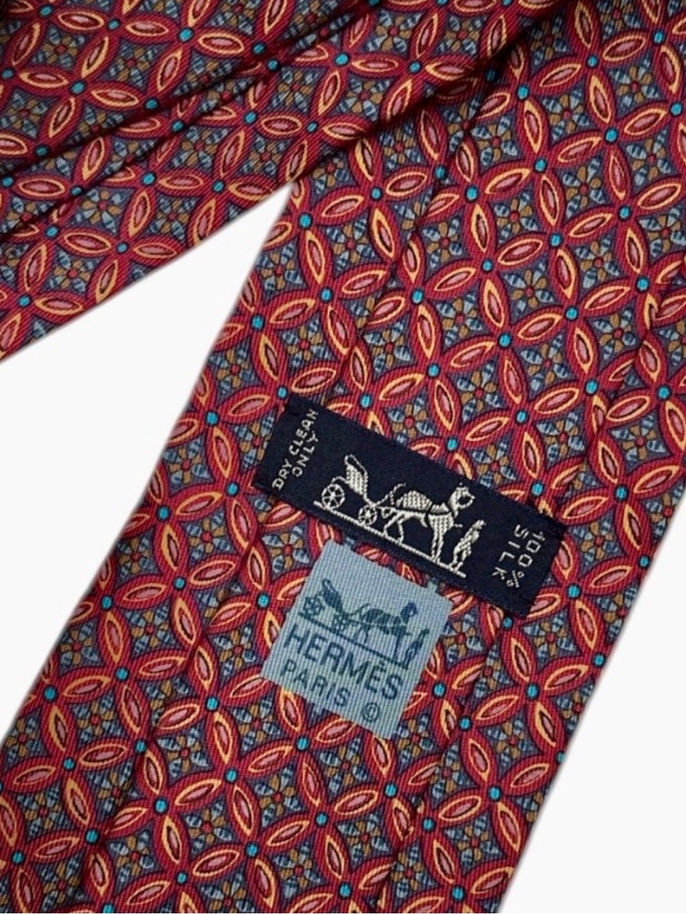 HERMÈS silk tie